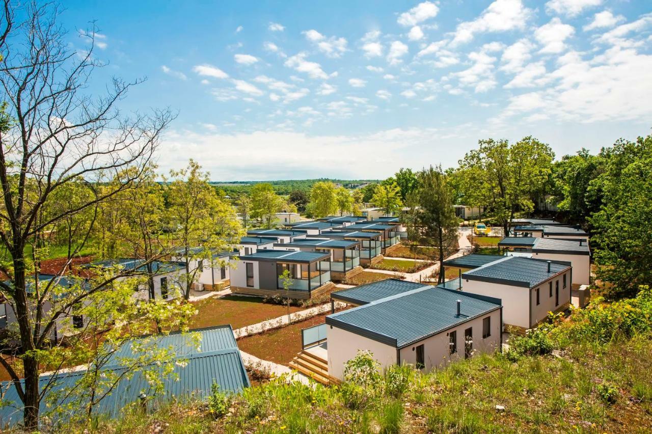 Eurocamp Mobile Homes At Fkk Nudist Campsite Solaris Tar-Vabriga Exterior foto